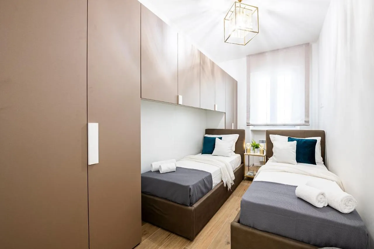 Apartment Alessio Bros Central Luxury Florenz Italien