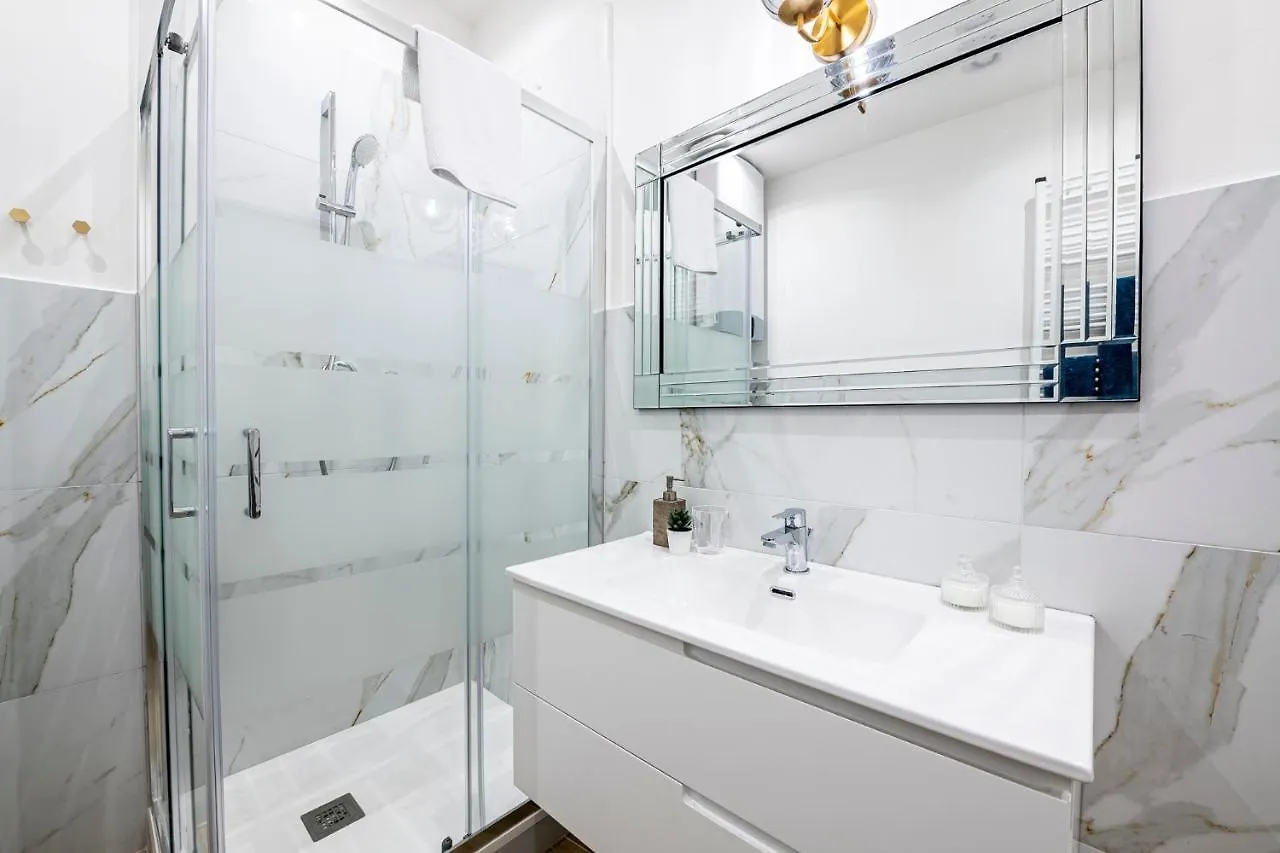 Alessio Bros Central Luxury Florenz Apartment